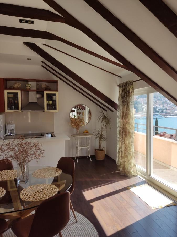 Attic Apartment Iris Dubrovnik Eksteriør billede